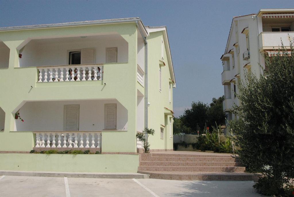 Apartments Svekric Novalja Εξωτερικό φωτογραφία